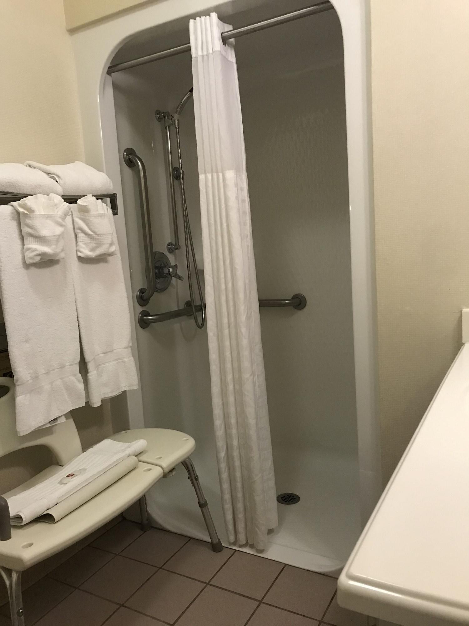Comfort Hotel 2*