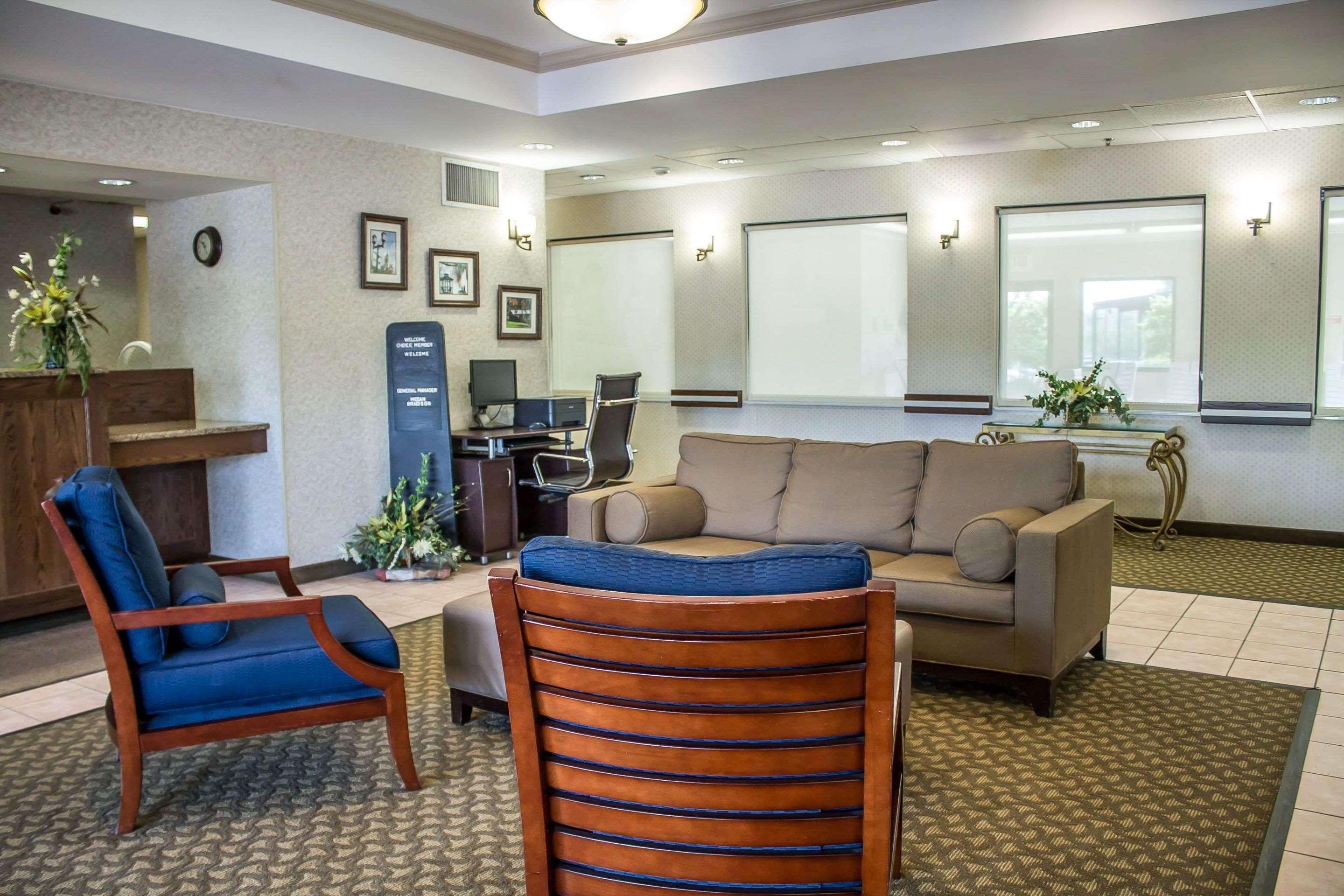 Comfort Hotel 2*